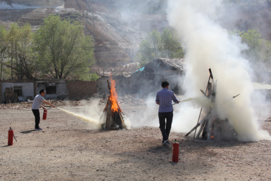 省三建公司&ldquo;安全生產(chǎn)月&rdquo;舉行消防應急專項演練