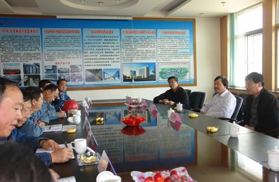 劉崇珩、馮志洪蒞臨青海物產北川工業(yè)物流園參觀